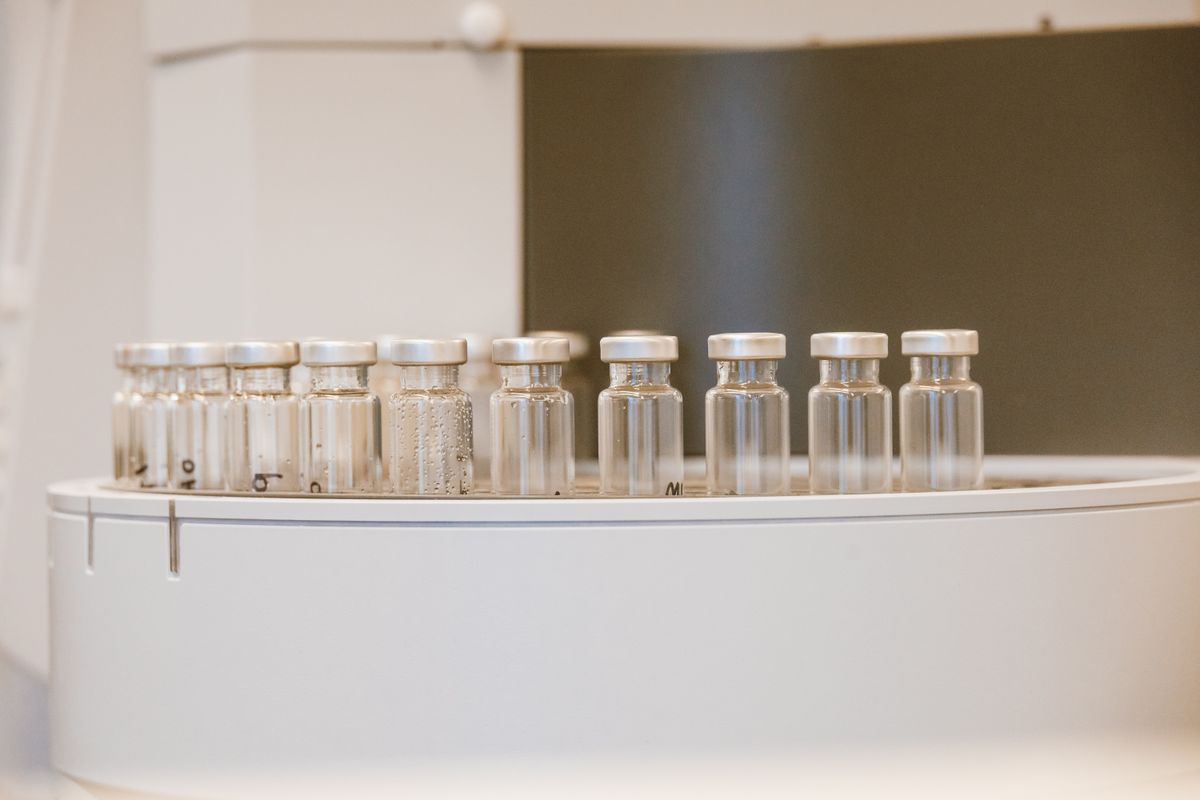 Glass vials for injection